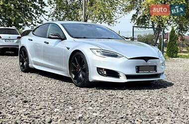 Лифтбек Tesla Model S 2014 в Львове