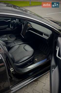 Лифтбек Tesla Model S 2016 в 