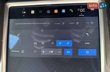 Ліфтбек Tesla Model S 2013 в Києві