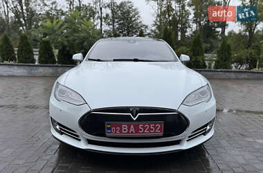 Ліфтбек Tesla Model S 2016 в 