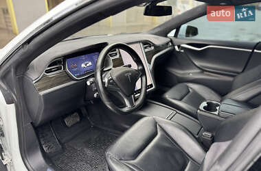 Ліфтбек Tesla Model S 2016 в 