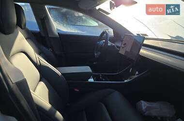 Лифтбек Tesla Model S 2018 в 