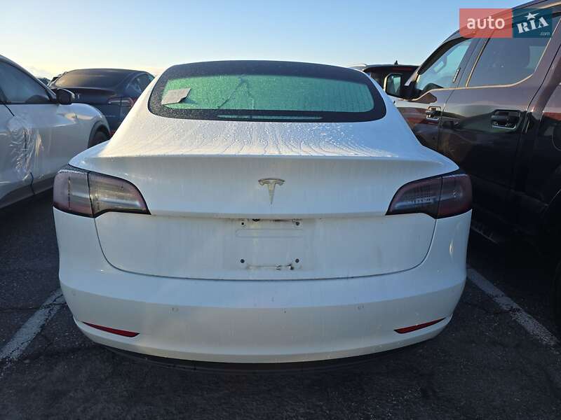 Ліфтбек Tesla Model S 2018 в Тернополі