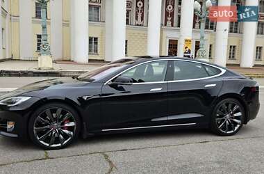 Ліфтбек Tesla Model S 2017 в Жовтих Водах