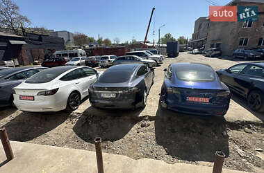 Ліфтбек Tesla Model S 2015 в 