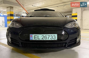 Ліфтбек Tesla Model S 2013 в 