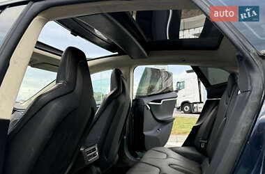 Ліфтбек Tesla Model S 2013 в 