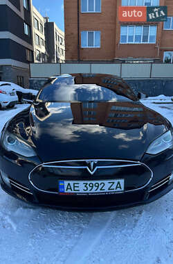 Ліфтбек Tesla Model S 2013 в 