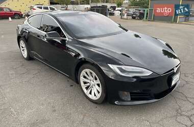 Лифтбек Tesla Model S 2016 в 