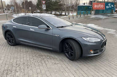 Лифтбек Tesla Model S 2014 в 