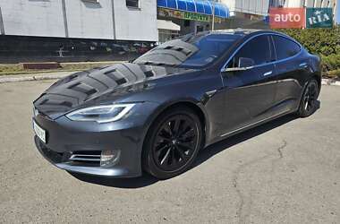 Лифтбек Tesla Model S 2016 в Белой Церкви