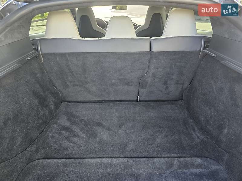 Лифтбек Tesla Model S 2016 в Белой Церкви фото 16 Лифтбек Tesla Model S 2016 в Белой Церкви