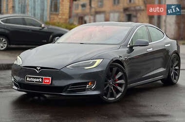 Ліфтбек Tesla Model S 2017 в Києві