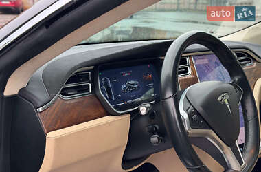 Лифтбек Tesla Model S 2017 в 