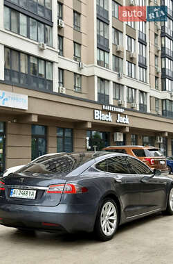 Лифтбек Tesla Model S 2016 в 