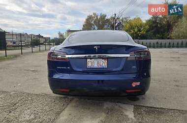Лифтбек Tesla Model S 2017 в 