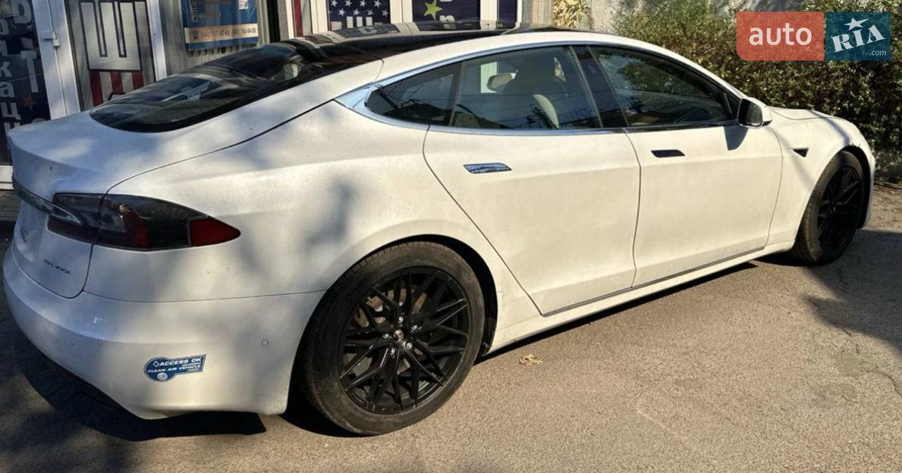 2021 Tesla Model S - мініатюра 23