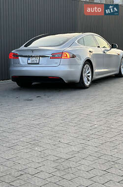 Ліфтбек Tesla Model S 2016 в 