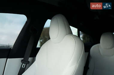 Лифтбек Tesla Model S 2022 в 