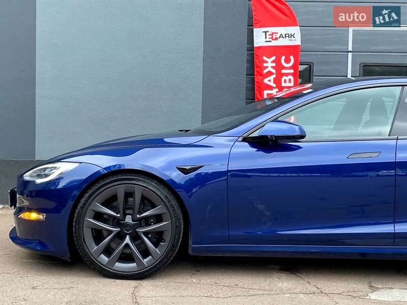 Лифтбек Tesla Model S 2021 в Киеве фото 5 Лифтбек Tesla Model S 2021 в Киеве
