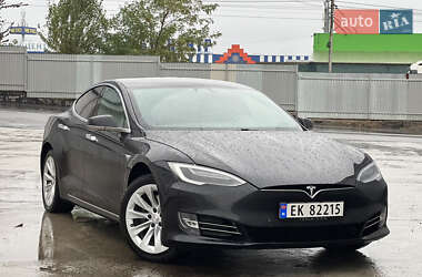 Лифтбек Tesla Model S 2018 в Виннице