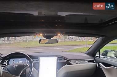 Лифтбек Tesla Model S 2016 в 