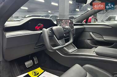 Лифтбек Tesla Model S 2024 в Черновцах