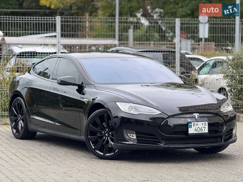 Ліфтбек Tesla Model S 2013 в Одесі