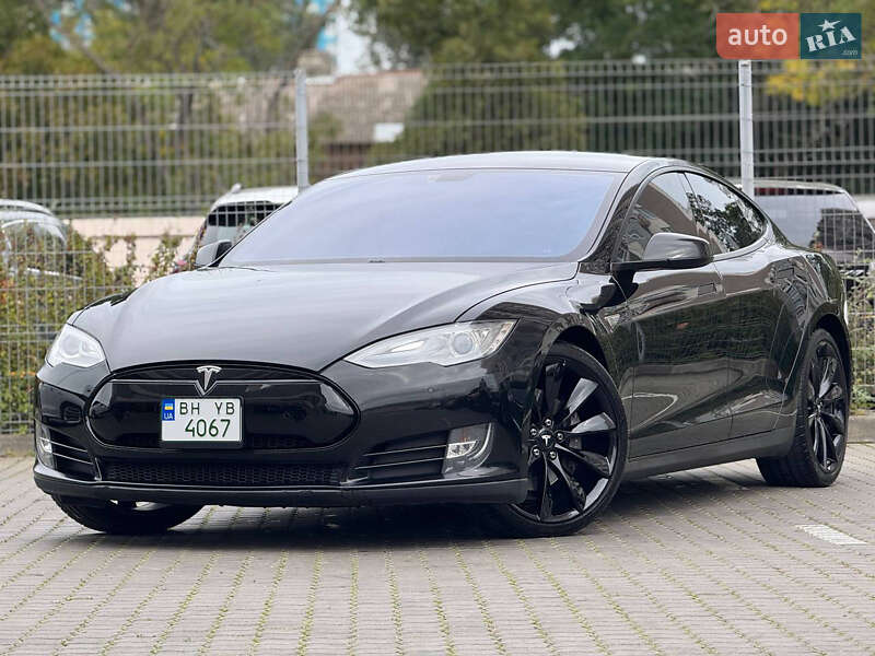 Ліфтбек Tesla Model S 2013 в Одесі
