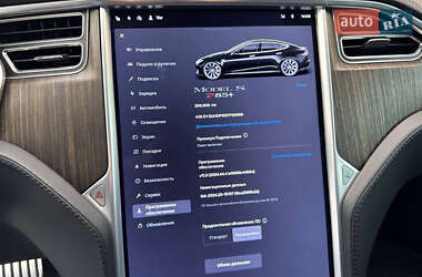 Лифтбек Tesla Model S 2013 в 