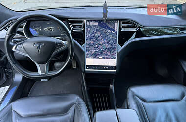 Лифтбек Tesla Model S 2016 в 