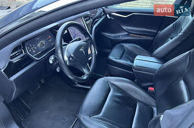 Лифтбек Tesla Model S 2016 в 