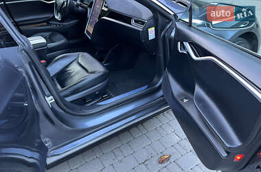 Лифтбек Tesla Model S 2016 в 