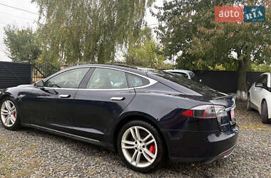 Ліфтбек Tesla Model S 2014 в 