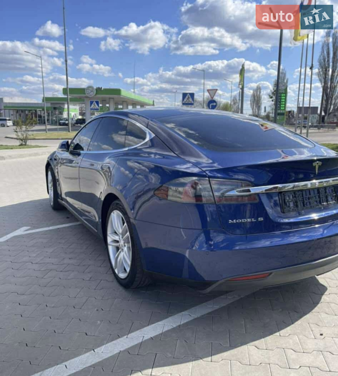 2015 Tesla Model S - мініатюра 10