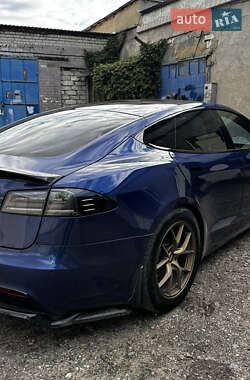 Лифтбек Tesla Model S 2021 в 