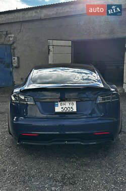 Лифтбек Tesla Model S 2021 в 