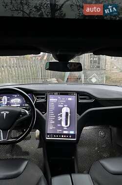 Ліфтбек Tesla Model S 2015 в Сторожинці