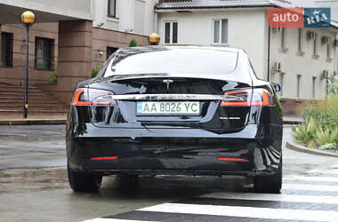Лифтбек Tesla Model S 2020 в 