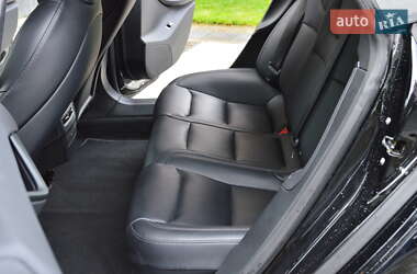 Лифтбек Tesla Model S 2020 в 