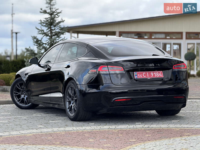 Ліфтбек Tesla Model S 2024 в Дрогобичі