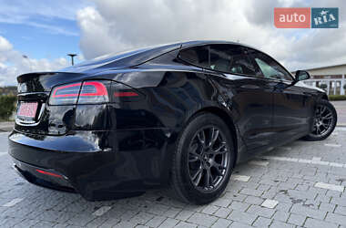 Лифтбек Tesla Model S 2024 в 