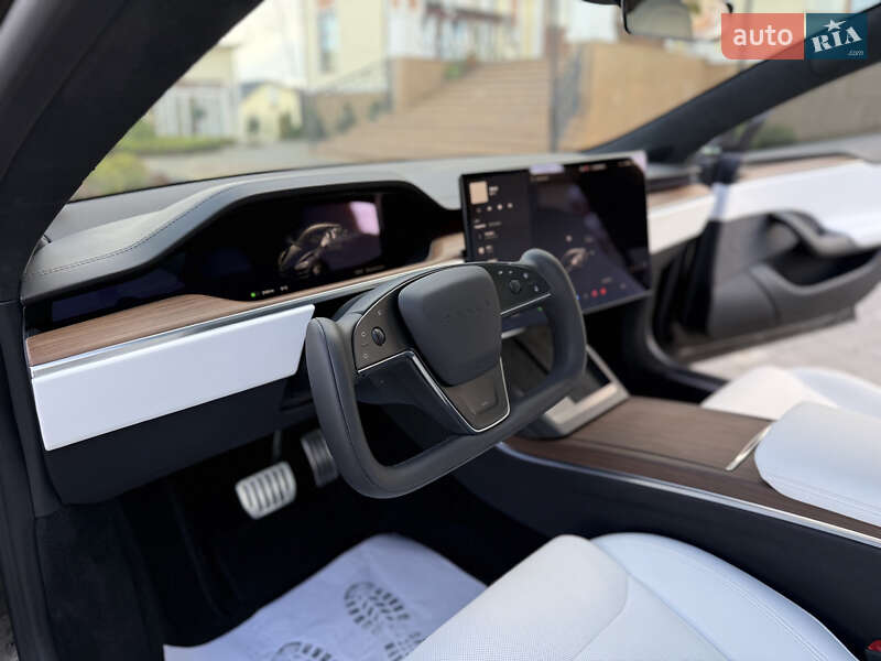Ліфтбек Tesla Model S 2024 в Дрогобичі