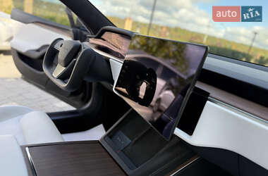 Лифтбек Tesla Model S 2024 в 