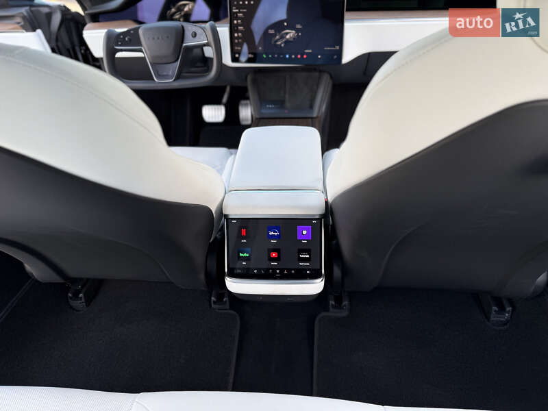 Ліфтбек Tesla Model S 2024 в Дрогобичі
