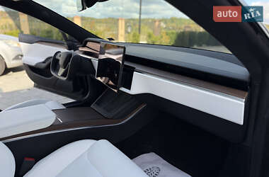 Лифтбек Tesla Model S 2024 в 