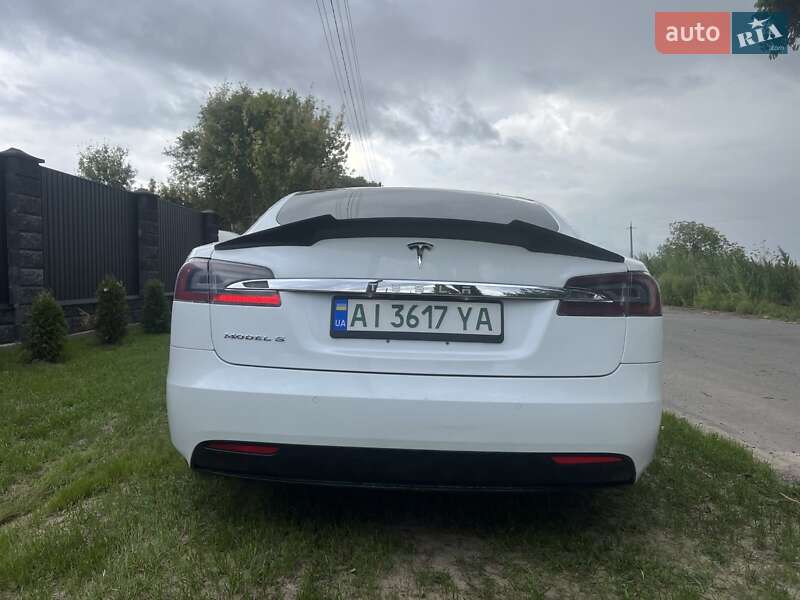 Ліфтбек Tesla Model S 2016 в Броварах