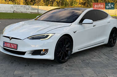 Лифтбек Tesla Model S 2017 в 