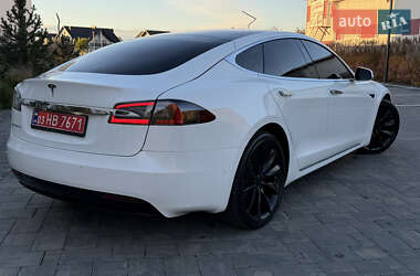 Лифтбек Tesla Model S 2017 в 