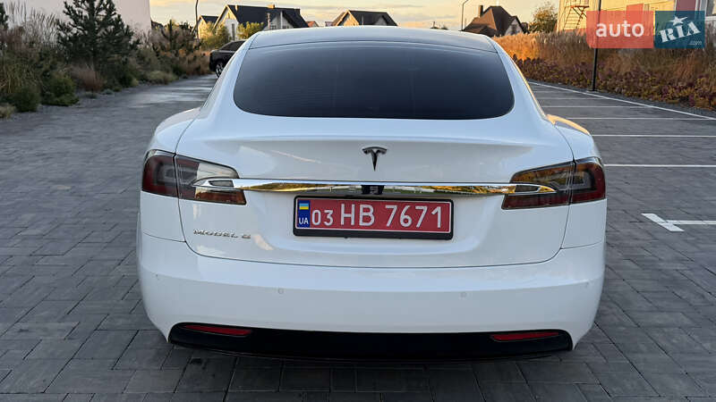 Ліфтбек Tesla Model S 2017 в Луцьку